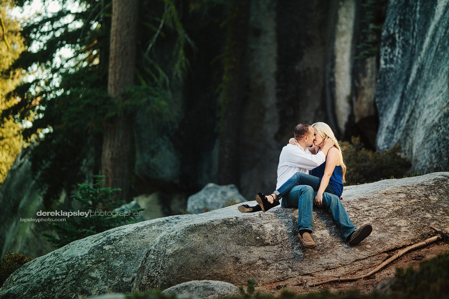 Shaver Lake Romantic Engagement Pictures by Fresno based photographer Derek Lapsley (9)