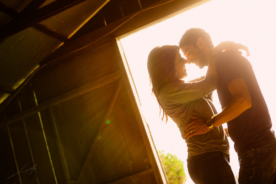 Rustic Engagement Pictures (5)